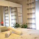 Haris Apartamento *