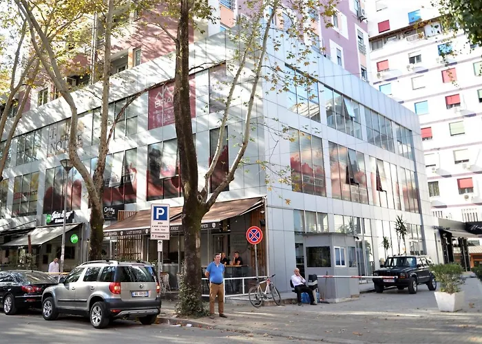 Haris Tirana